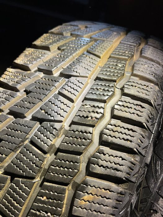 Комплект дисков с шинами