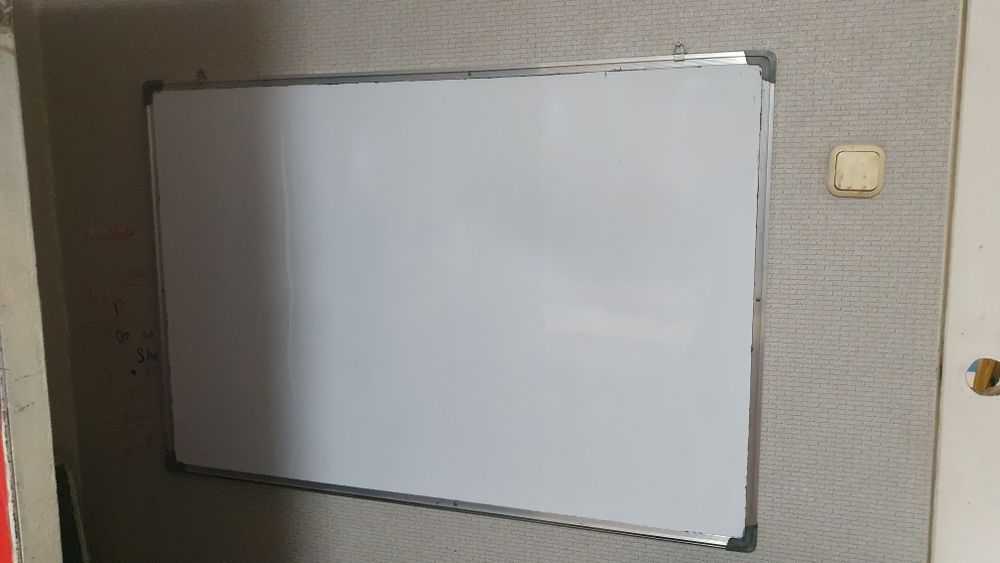 Продаю парты и столы