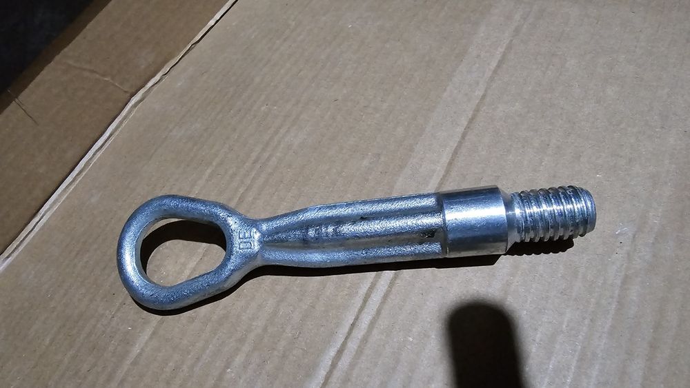 Крюк буксировочный bmw