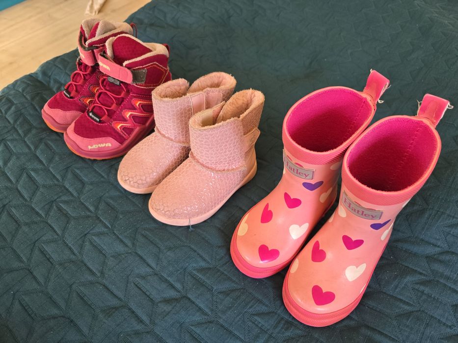 Сандалки, обувки и о ботушки- 18-24 размер UGG, Lowa,Nike