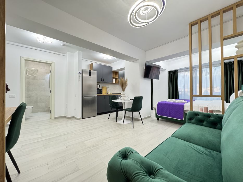 IS Regim Hotelier Zona Centru Palas Newton Ap 1-2-3 cam Vouchere !!