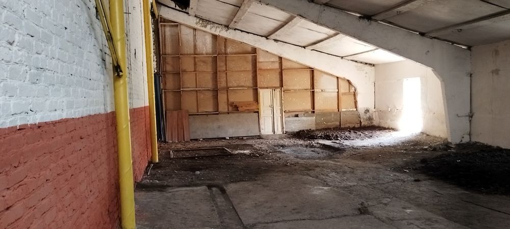 Бино ижорага берилади 300м2.