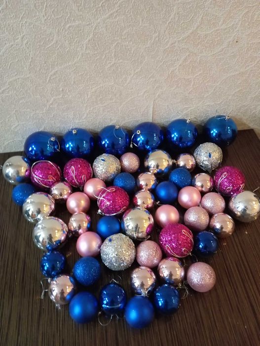 Новогодние красивые шары