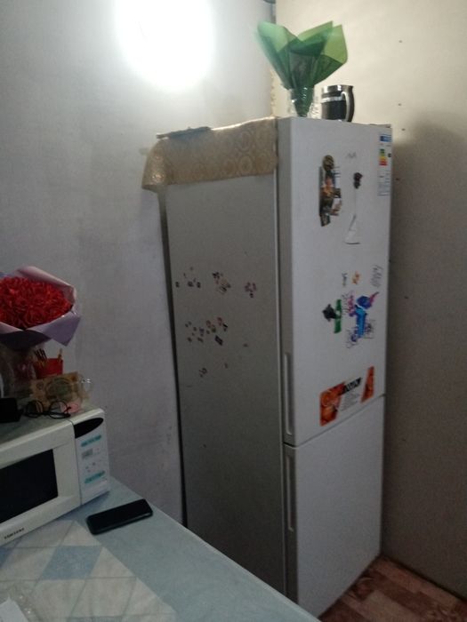 Холодильник AVA.