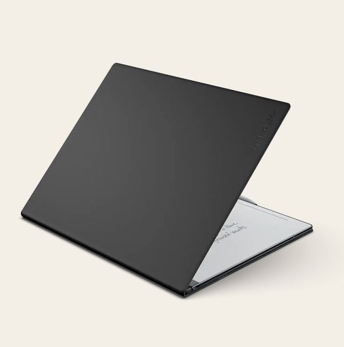 Vând tabletă ReMarkable 2, nouă, cu husă