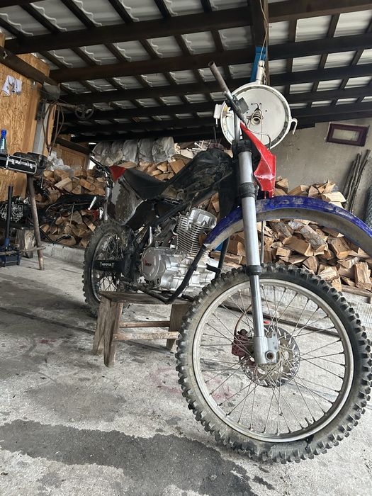 Cross Aprilia  200 cc