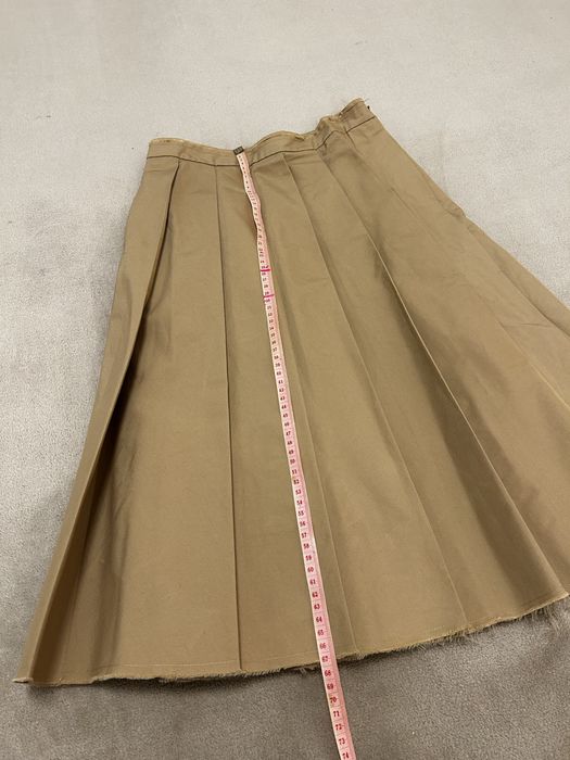 COS fusta bej plisata