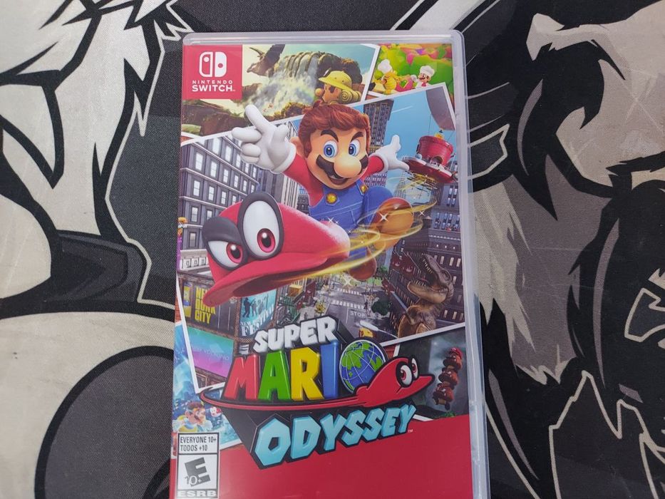 Продаю нинтендо свитч