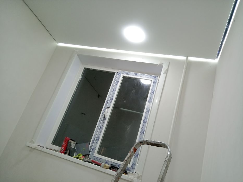 Натежной потолок