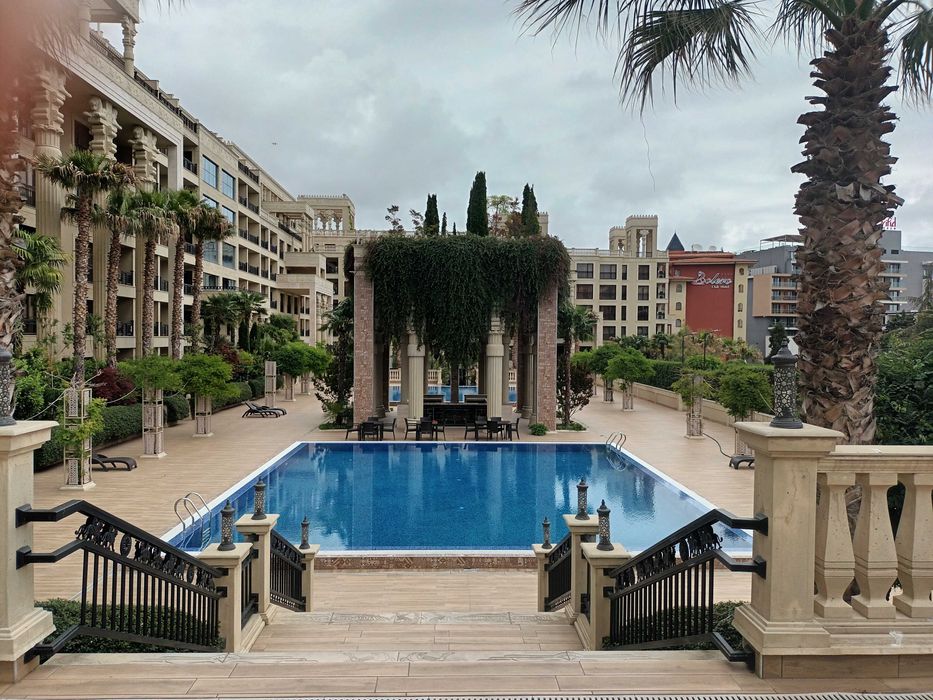 Дава се под наем Двустаен апартамент в к.к. Златни пясъци - 63 кв.м за 198.9 € - Снимка #1