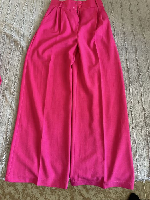 Продам костюм тройка