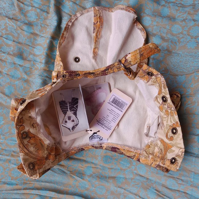 Луксозни дрехи за кучета малки породи