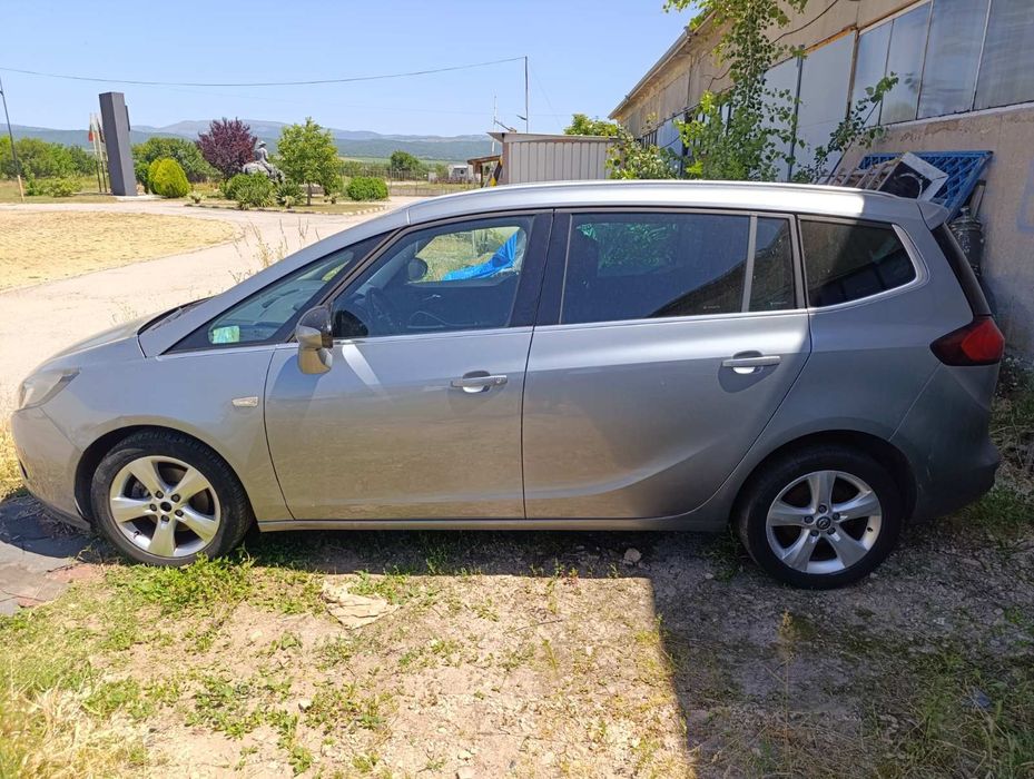 Части за Opel Zafira C 1.6 метан / Опел Зафира Ц