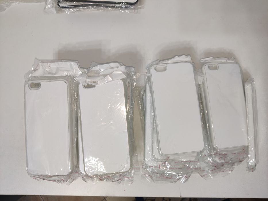 Продам чехлы на айфон, айпад