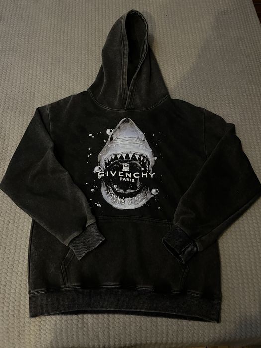 черное худи с акулой Givenchy
