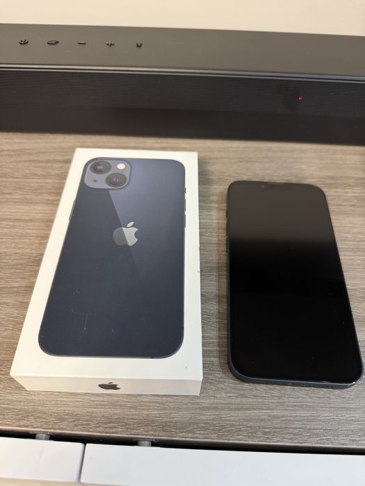 Продам IPhone 13 б/у