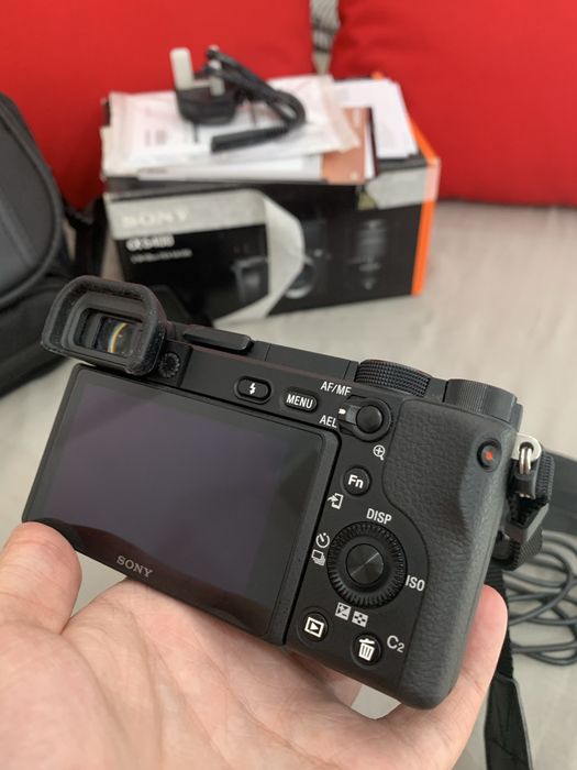 Kit Camera Sony A6400+obiectiv Sony 18-135mm