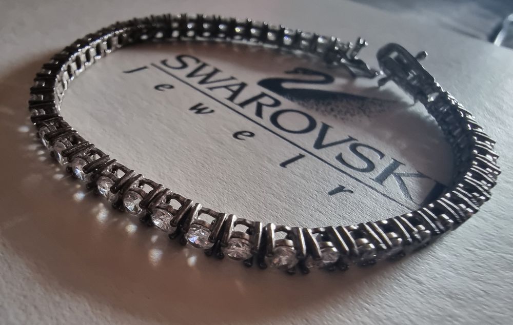 SWAROWSKI оригинални украшения