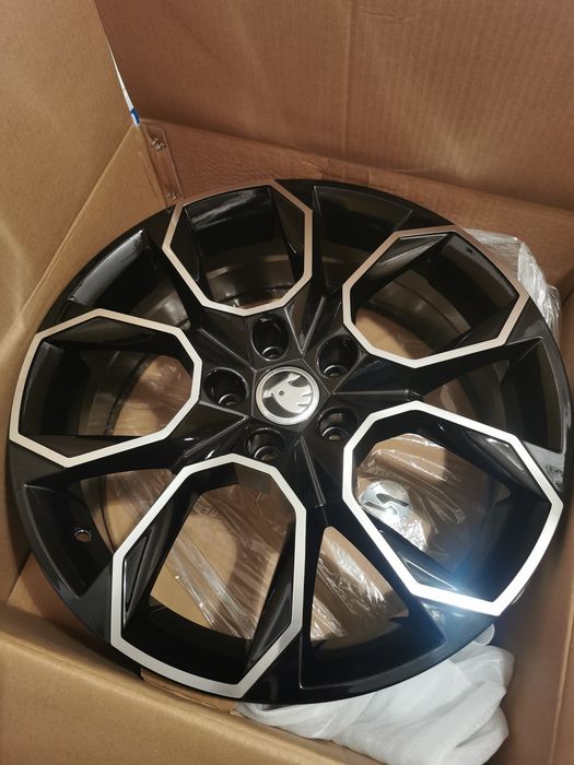 jante de aliaj pentru skoda model rs pe 18 marca Silver line