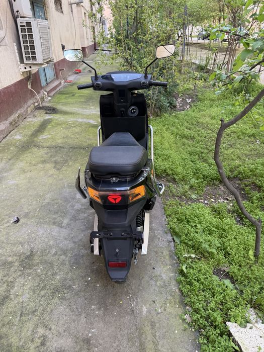 yadea t5 sotiladi idial holatda 60 70  km  bosib otyapti hozr расм охр