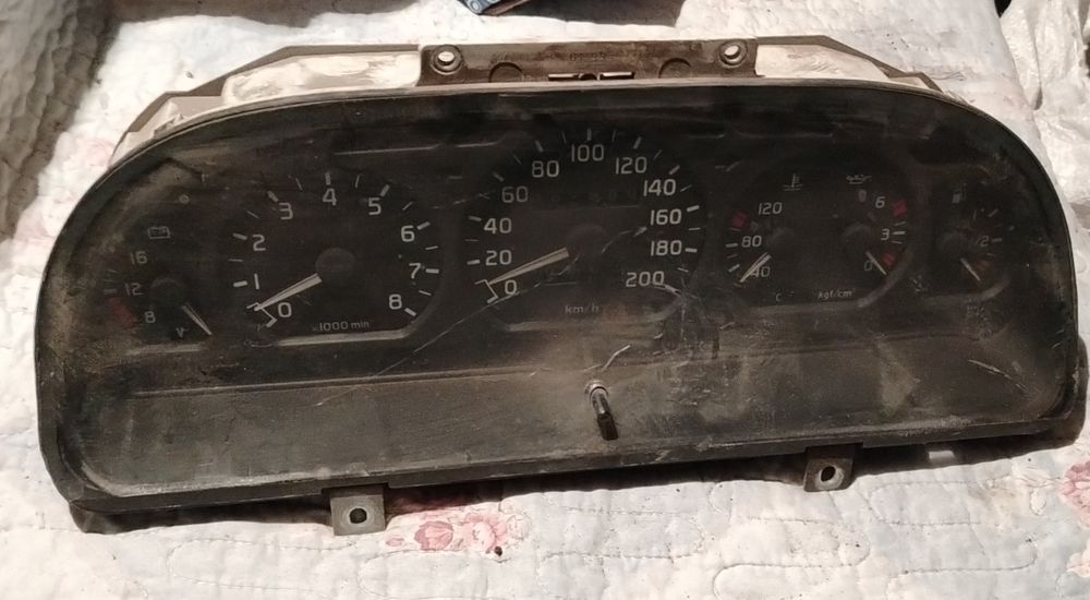 разные запчасти на машины