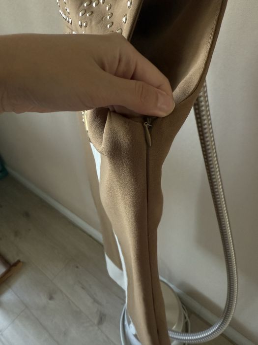 Платье до колена в отличном состоянии