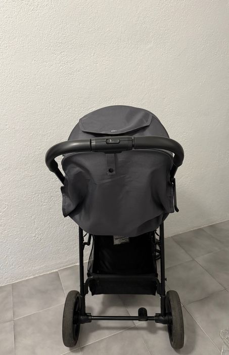 Kinderkraft количка