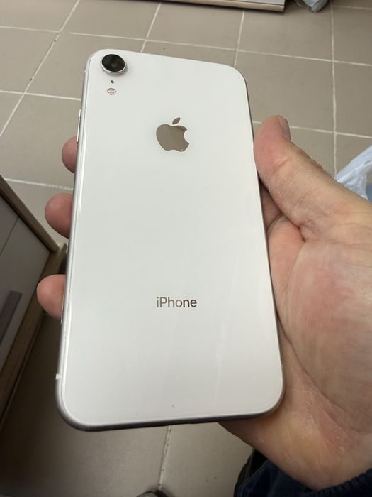 iPhone XR 64gb - заключени