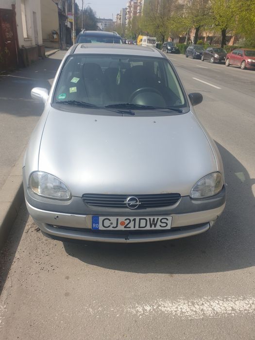 Vând Opel CORSA 1500 lei