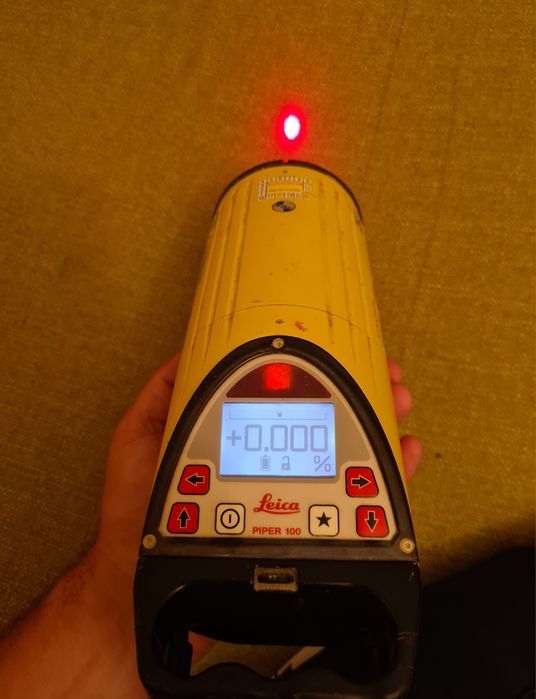 Leica Piper 100 Laser Pentru Conducte Tevi Nivela Canalizare