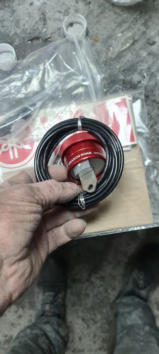 Продам смазчик цепи для мотоцикла