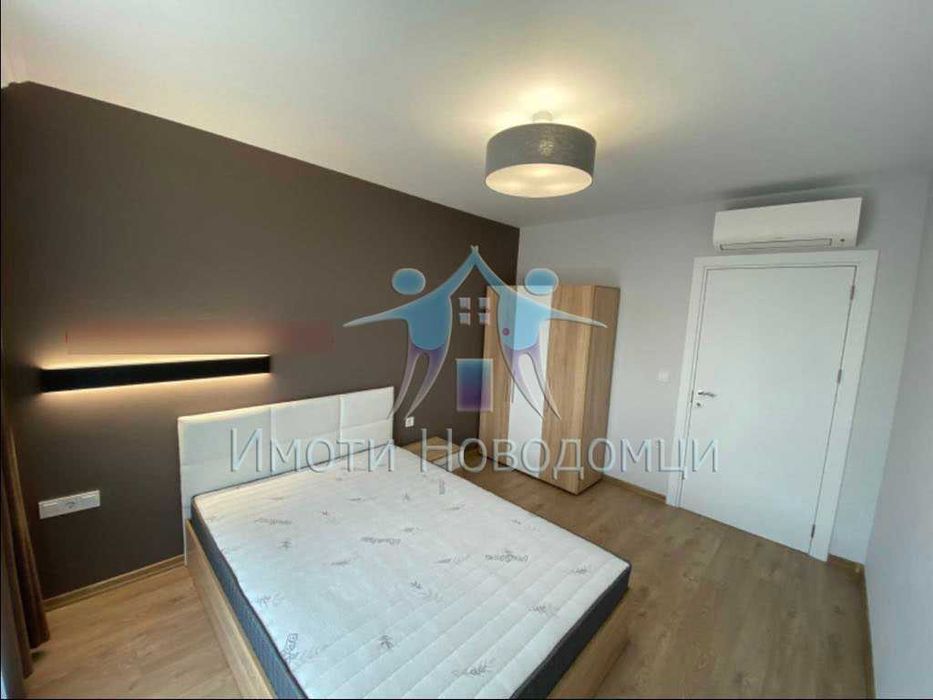 Продава се Двустаен апартамент в Шумен, Пазара - 62 кв.м за 2081 €/кв.м - Снимка #2
