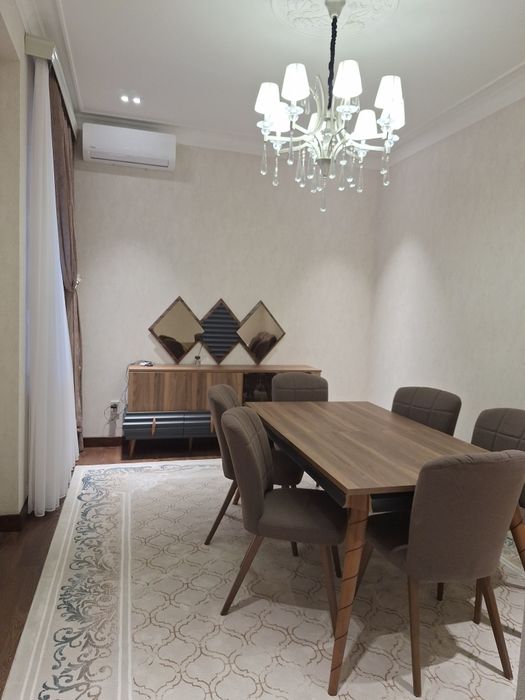 Котедж у ТЦ Альфраганус