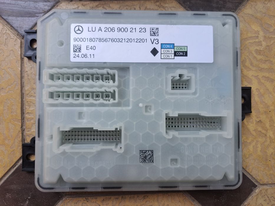 Mercedes W206 BCM Body Control Module Continental
Part number: A 206 9