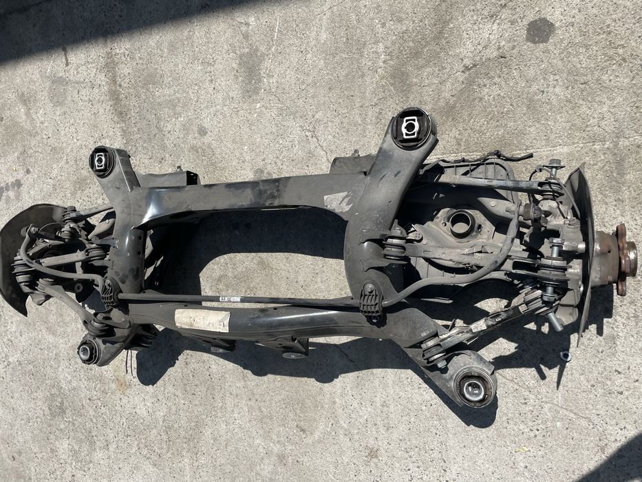 Заден мост/ шенкел БМВ Г20/ Г21 (zaden most bmw g20/ g21)