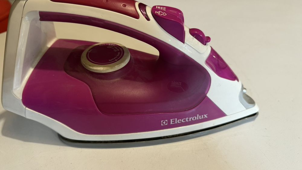 Fier de calcat Electrolux