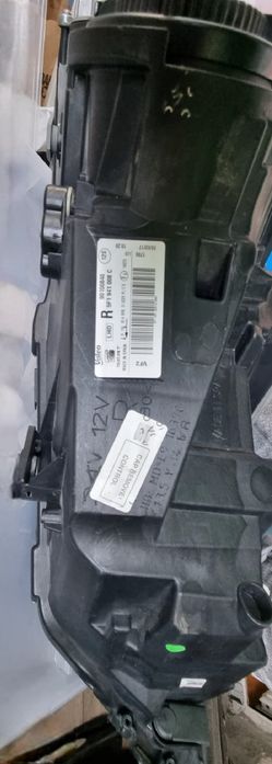 Десен, оборудван LED фар за сеат леон (Seat Leon)