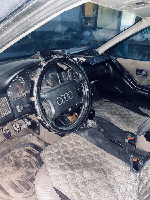 Ауди 80 в хорошем состояние