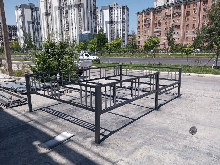 Tapchan.  3/.2.5.  stol 2 ta skameyka