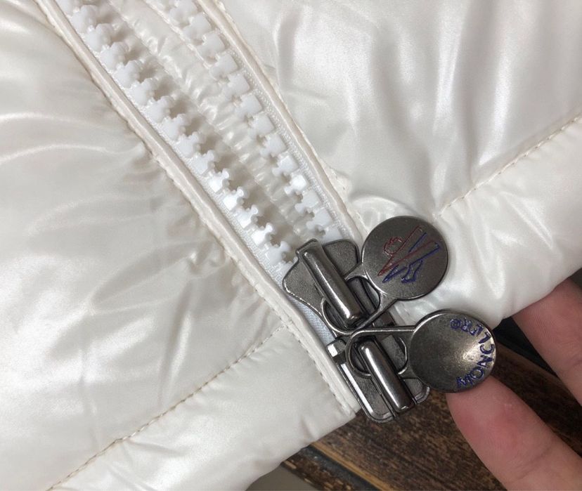 Geaca Prada , calitate premium , pe comanda , noua , S