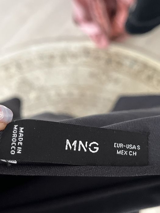 Продам кофту Mango