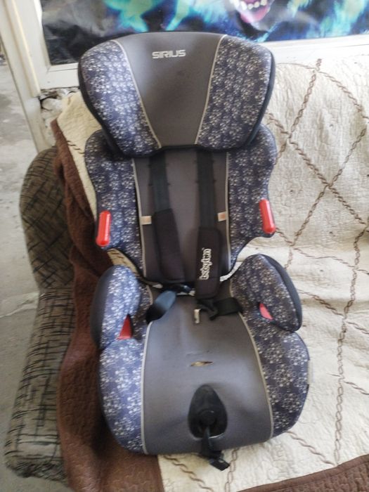 Продам детское авто кресло