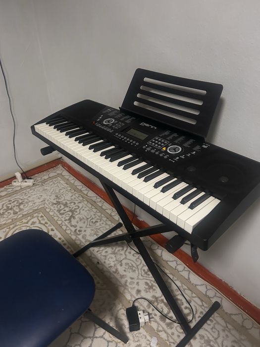 Синтезатор Denn Dek610