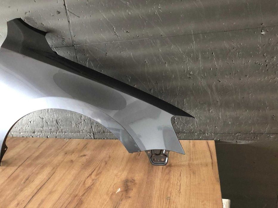 Aripa Fata Dreapta VW Jetta 4/IV An 2011-2015 (LD7X (Gri Inchis))