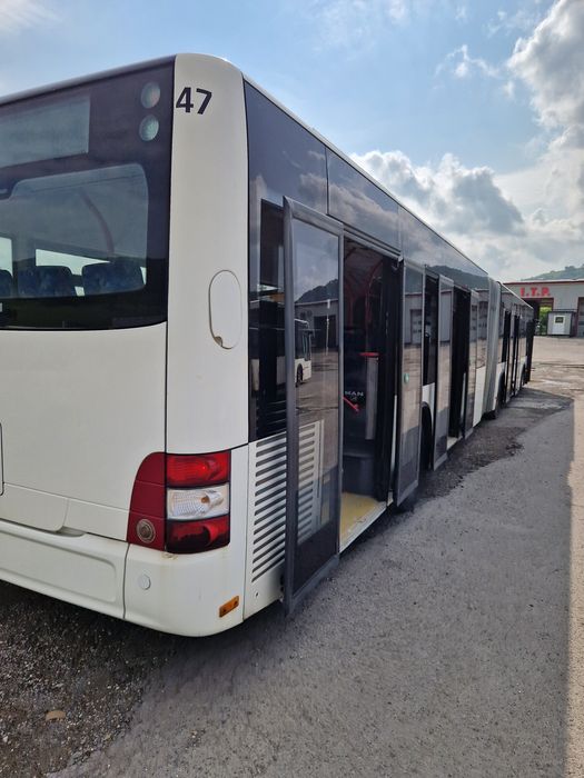 Autobuz MAN articulat