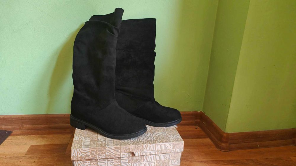 Ботуши номер 37-38