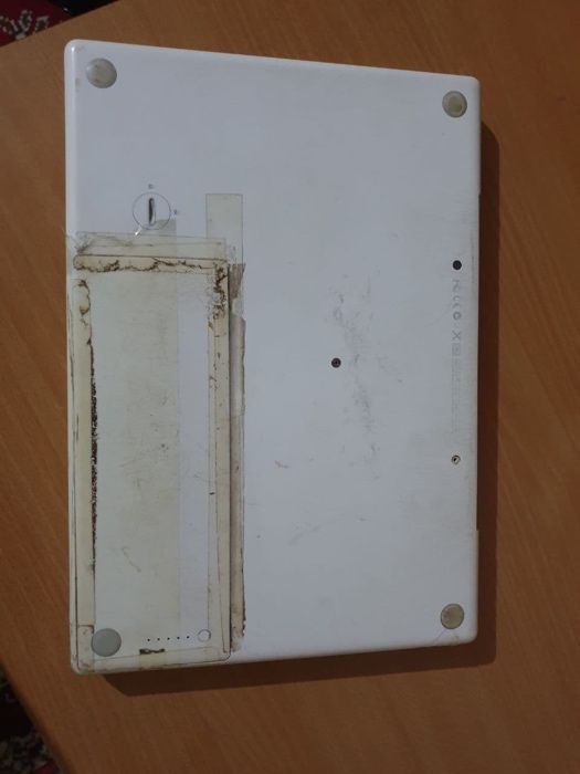 Продается Mac Book