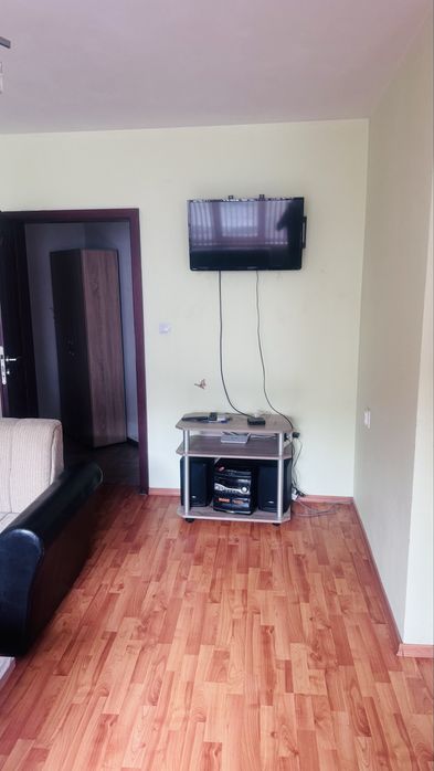 Дава под наем двустаен апартамент