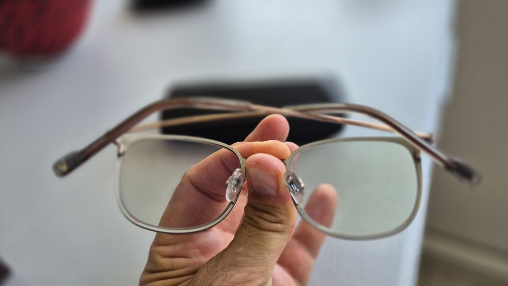 Ochelari progresivi +1,50 cu +3,25 cu rama titan vintage