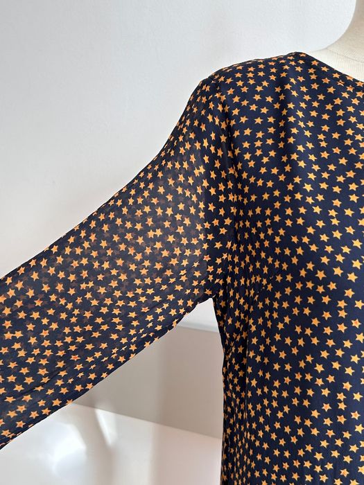 Интересна рокля с асиметрична дължина